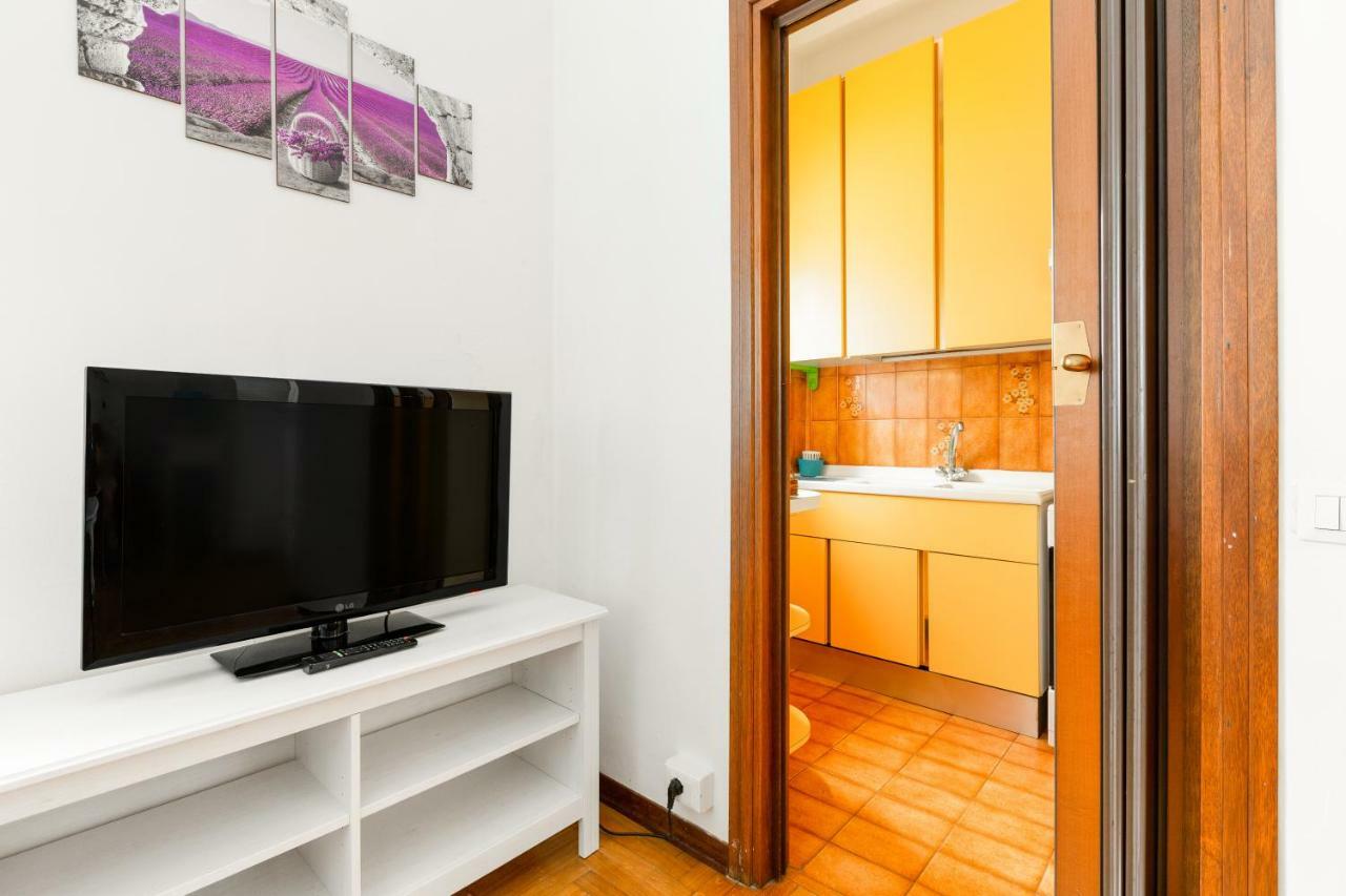 Bright Flat With Shared Garden Apartment Milan Exterior photo