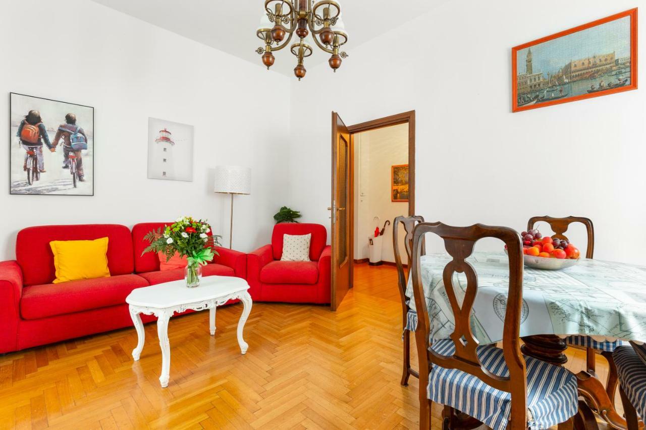 Bright Flat With Shared Garden Apartment Milan Exterior photo